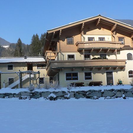 Bio-Bauernhof Obertrattenbachhof Neukirchen am Grossvenediger Exterior photo