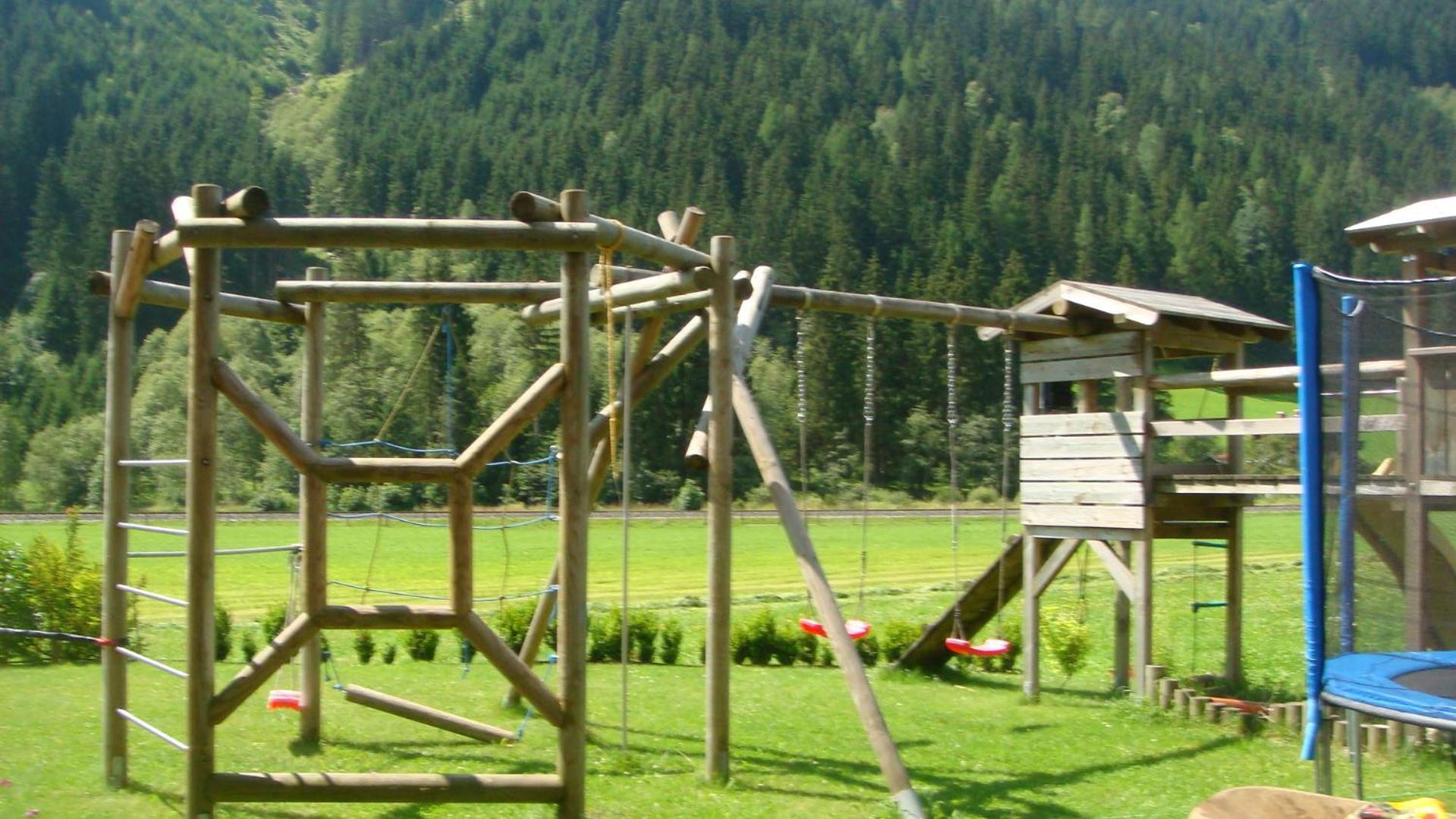 Bio-Bauernhof Obertrattenbachhof Neukirchen am Grossvenediger Exterior photo